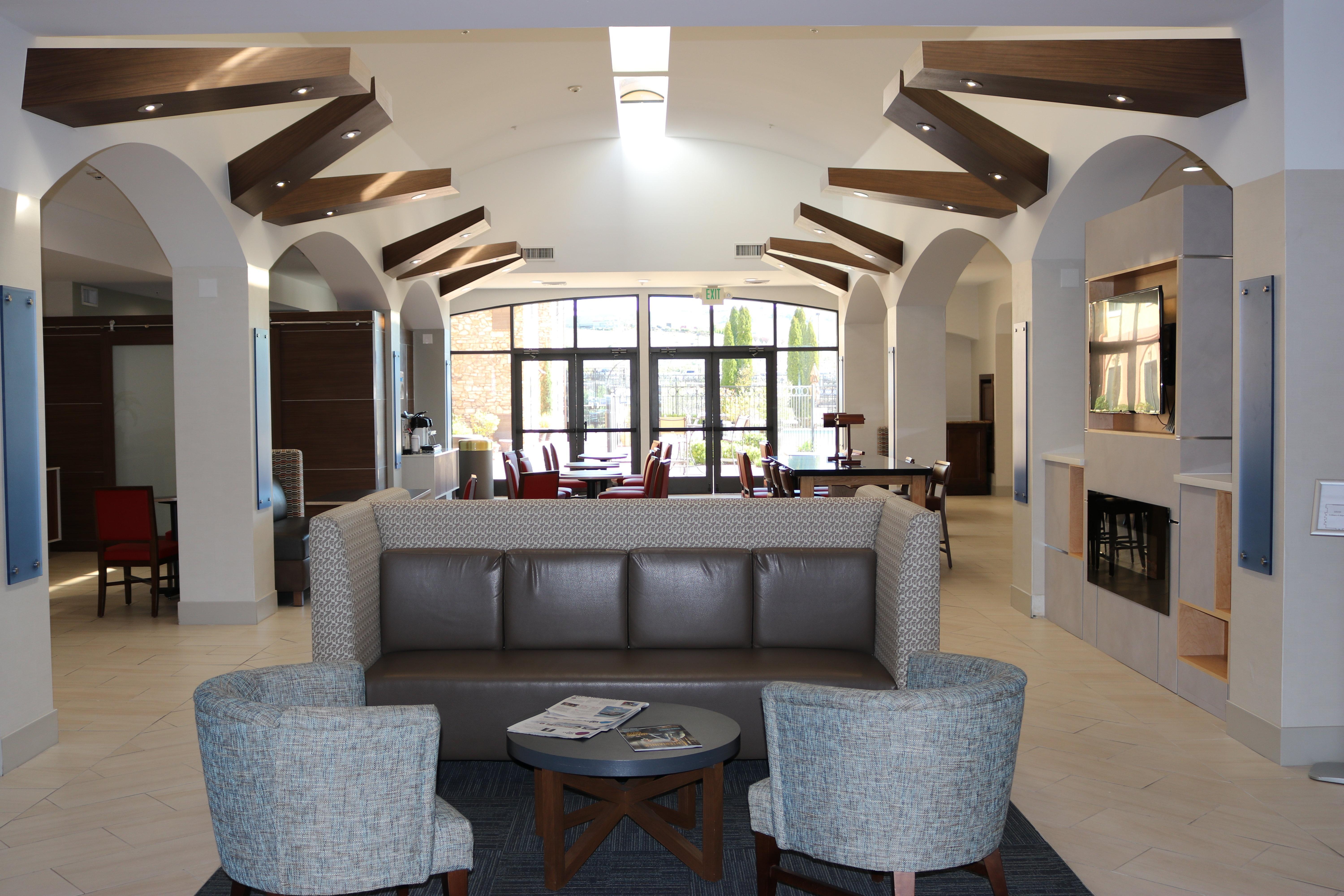 Holiday Inn Express Hotel & Suites El Dorado Hills By Ihg Buitenkant foto